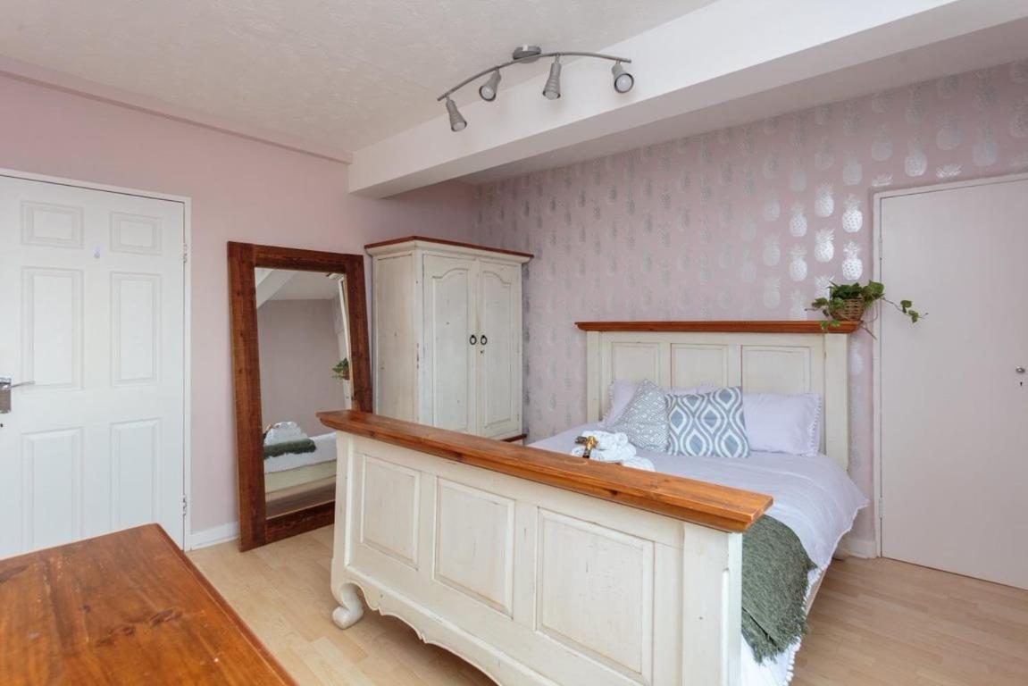 Gorgeous 3-Bed Flat, 15 Minutes To City Centre Edinburgh Exterior photo